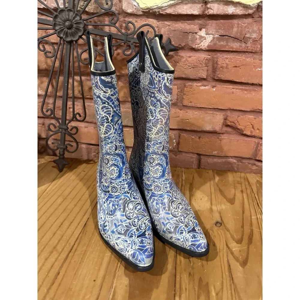 Corkys Nomad Yippy 6 Western Cowboy Cowgirl Rubber Rain Boots Blue Paisley Print